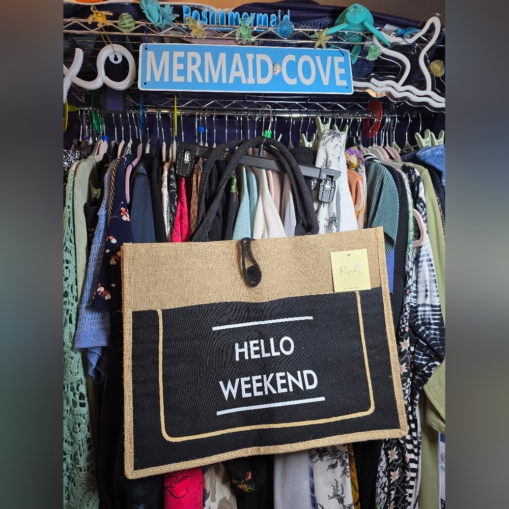 #0157 🧜♀️ NWT Burlap Coated Tote w/Rolled Handles & Huge Pckt "Hello Weekend"